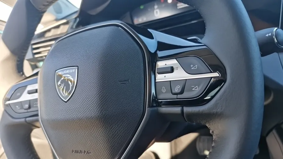 PEUGEOT 308 -