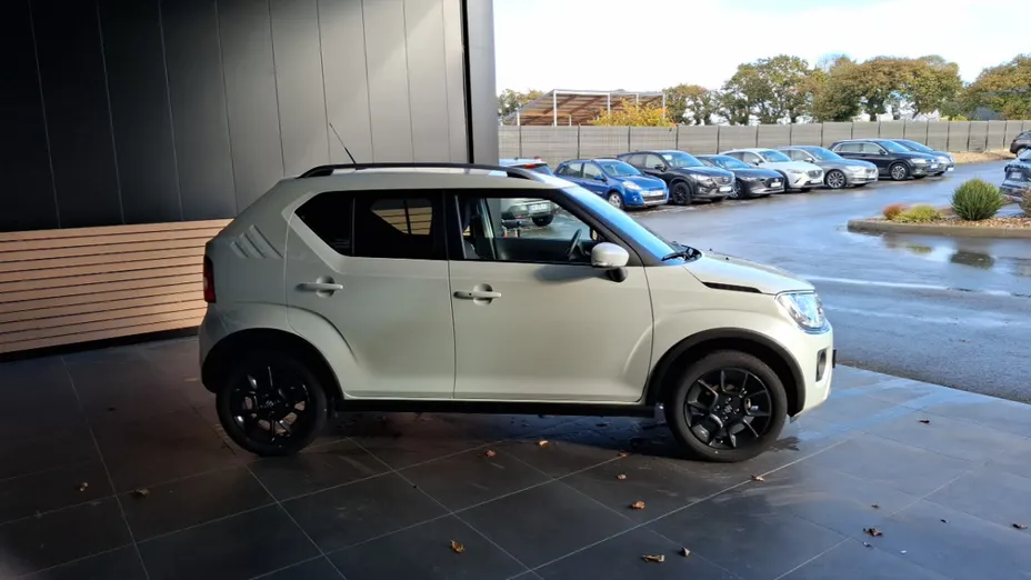 SUZUKI Ignis -