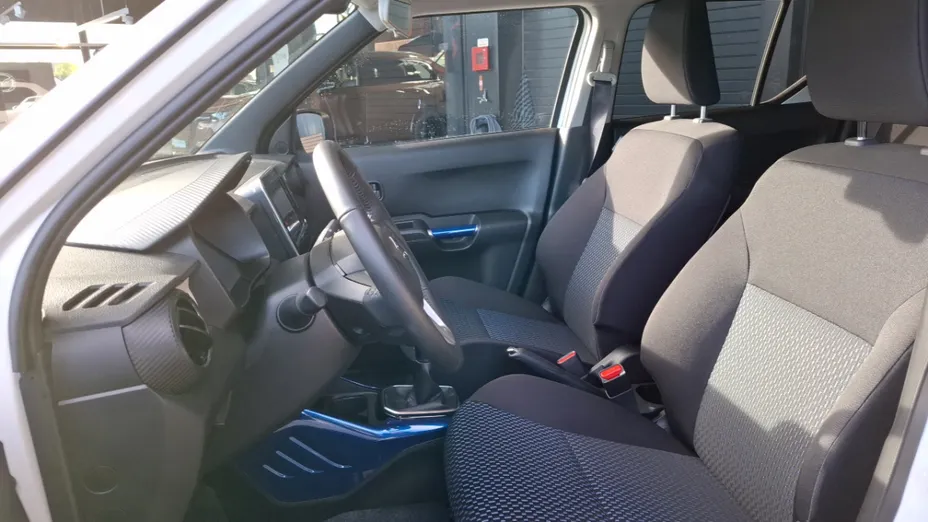 SUZUKI Ignis -