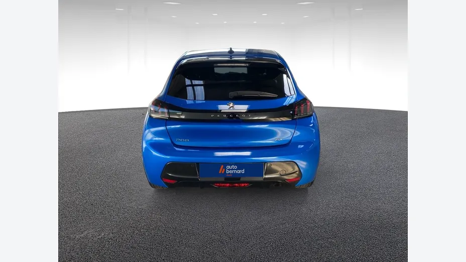 PEUGEOT 208 -
