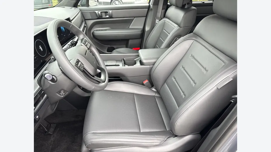 HYUNDAI Santa Fe Santa Fe 1.6 T-GDI HEV Calligraphy 4WD aut 6os. Nowy
