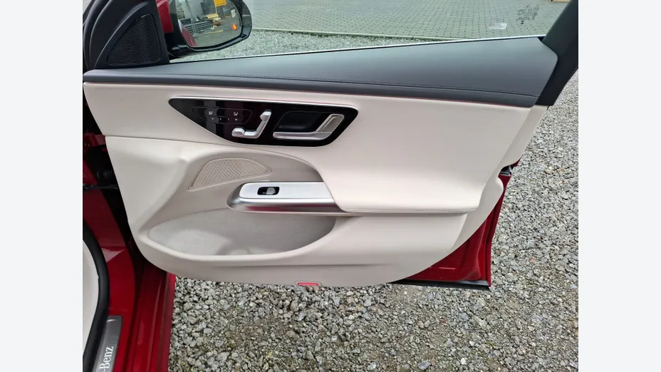 MERCEDES-BENZ E Klasa E 200 mHEV 4-Matic Avantgarde 9G-Tronic