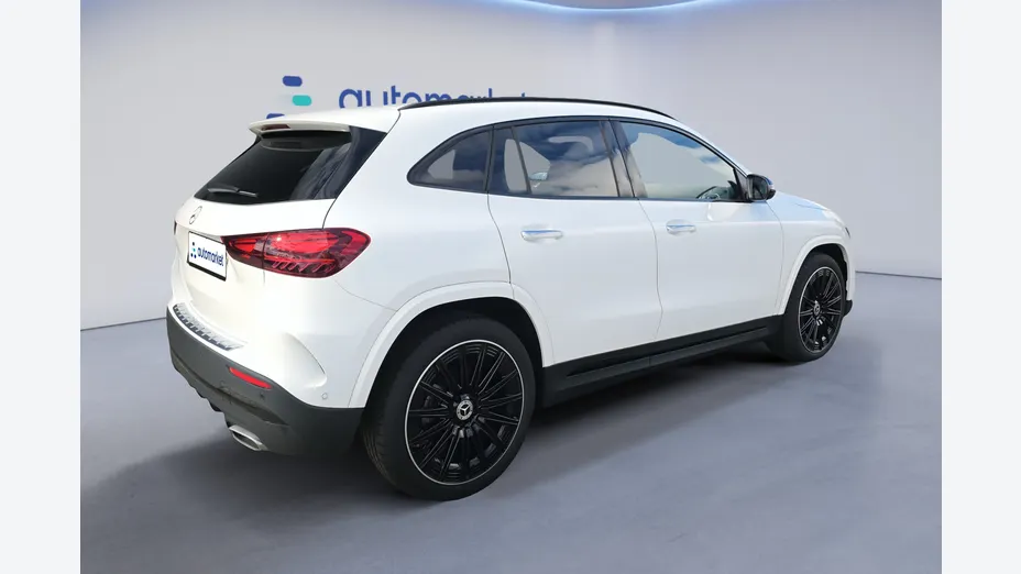 MERCEDES-BENZ GLA GLA 200 AMG Line Nowy