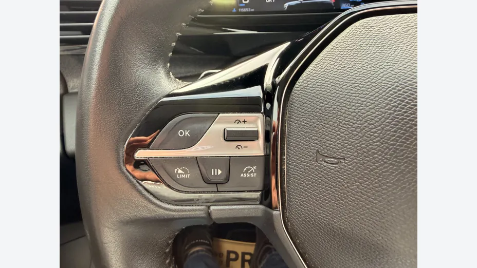 PEUGEOT 308 -
