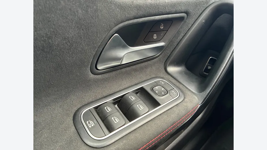 MERCEDES-BENZ CLA AMG CLA 35 4-Matic 7G-DCT