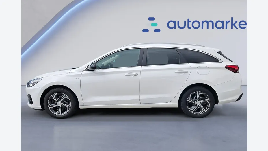 HYUNDAI i30 i30 1.5 T-GDI 48V Smart