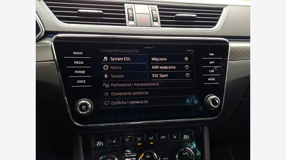 SKODA Superb Superb 2.0 TDI SCR 4x4 Sportline DSG