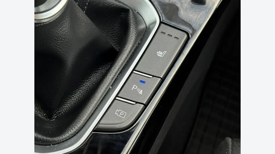 HYUNDAI i30 i30 1.5 T-GDI 48V Smart