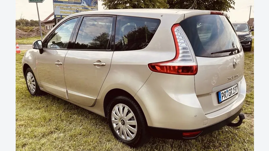 RENAULT Grand Scenic -