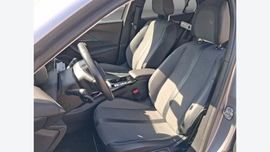 PEUGEOT 2008 -