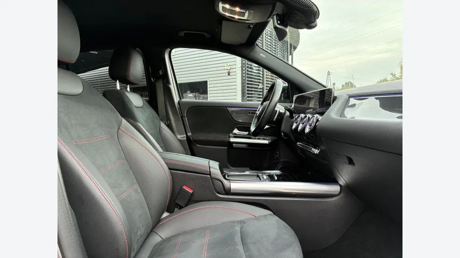 MERCEDES-BENZ GLA GLA 200
