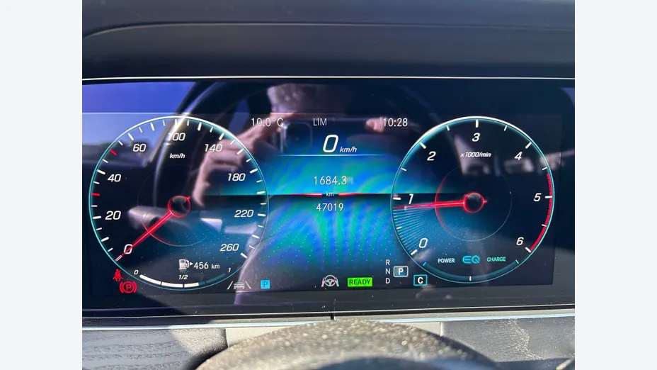 MERCEDES-BENZ E Klasa E 220 d 4-Matic AMG