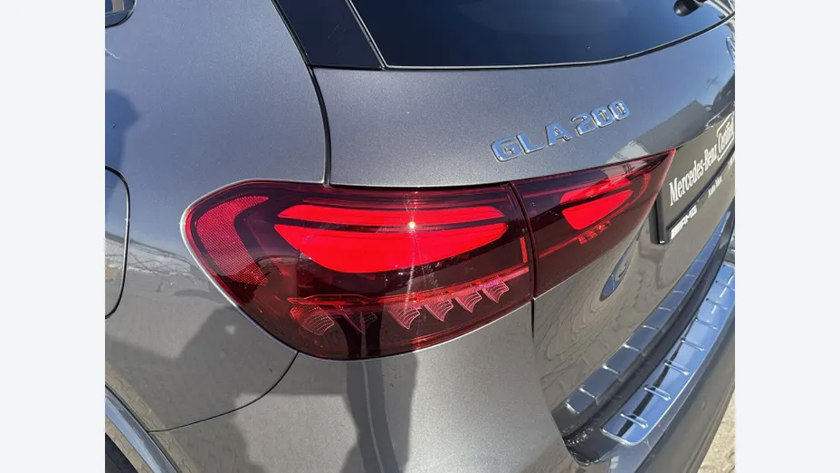 MERCEDES-BENZ GLA GLA 200 mHEV AMG Line 7G-DCT