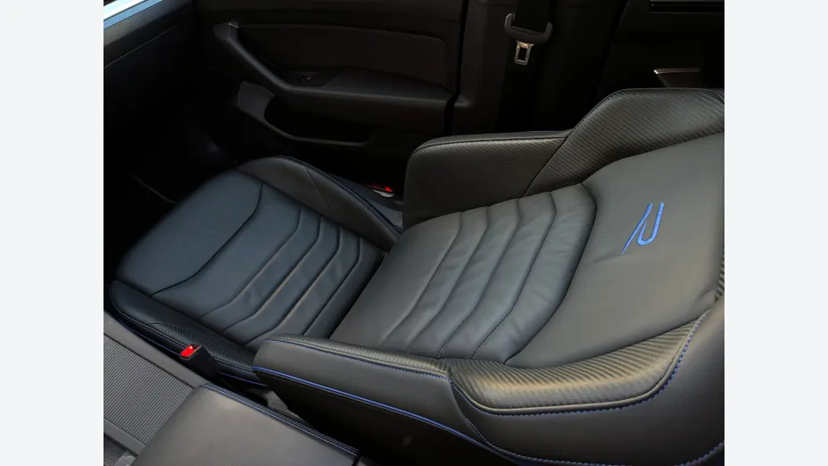 VOLKSWAGEN Arteon Arteon 2.0 TSI 4Motion R DSG