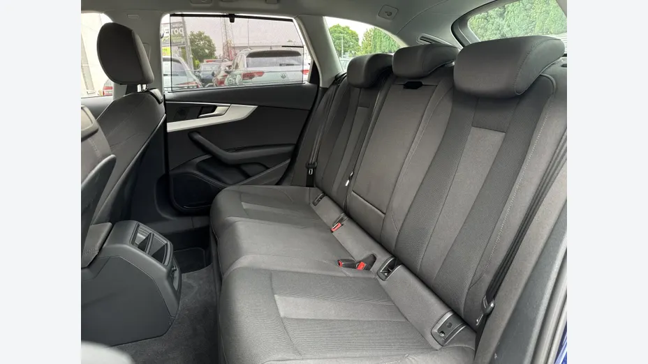 AUDI A4 Avant -