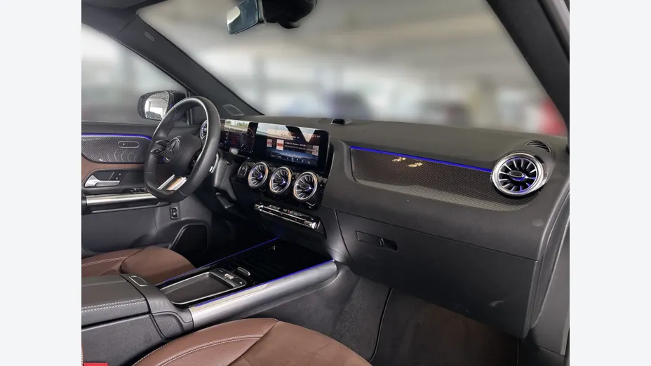 MERCEDES-BENZ GLA GLA 200 mHEV AMG Line 7G-DCT