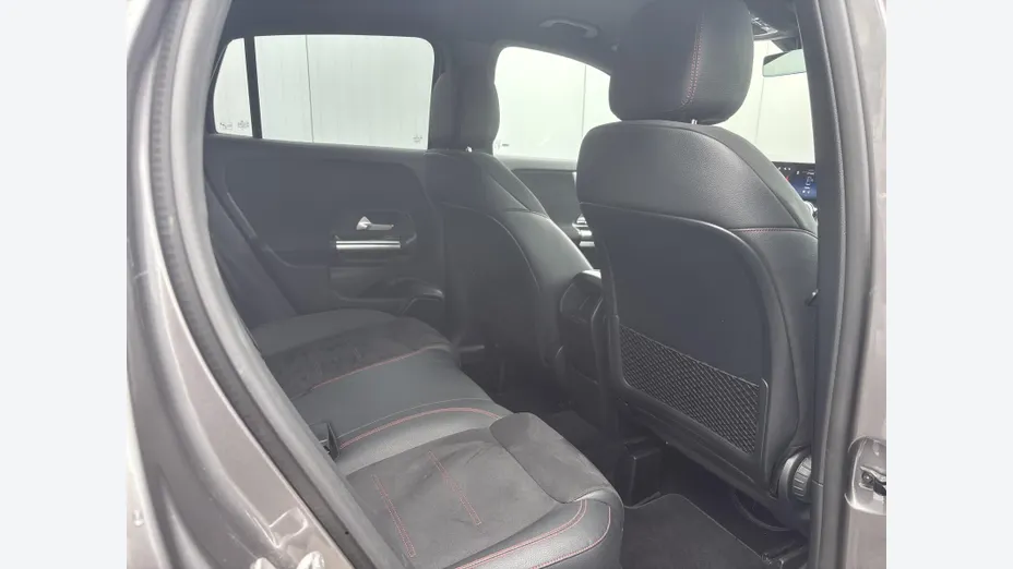 MERCEDES-BENZ GLA GLA 200 mHEV AMG Line 7G-DCT