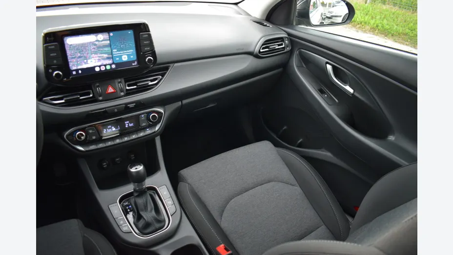 HYUNDAI i30 i30 Fastback 1.5 T-GDI 48V Smart DCT
