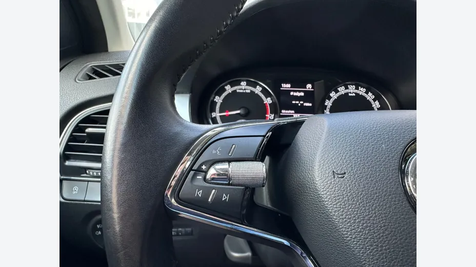 SKODA Fabia Fabia 1.0 TSI Ambition