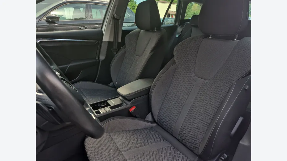 SKODA Octavia -
