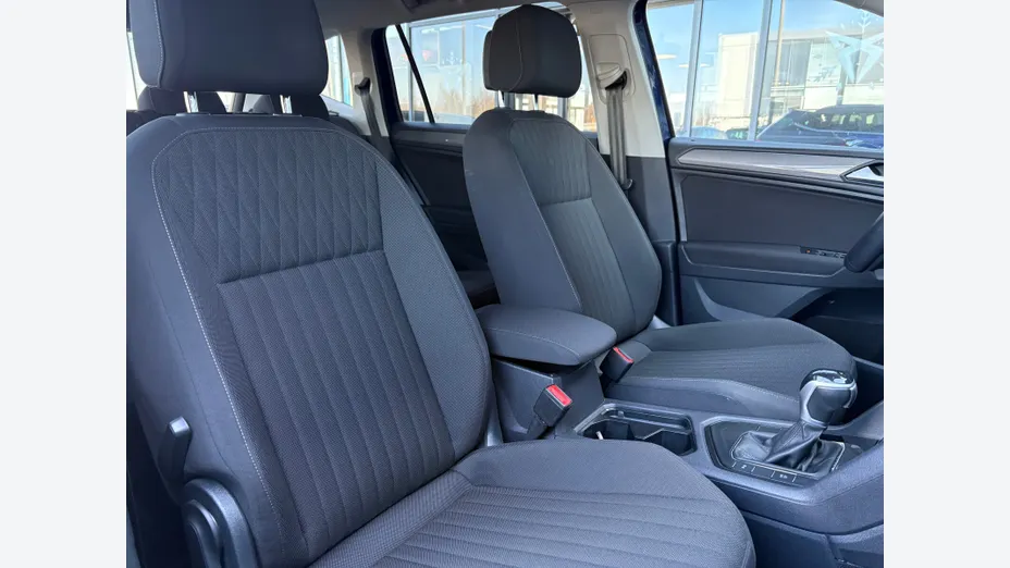 VOLKSWAGEN Tiguan Allspace -