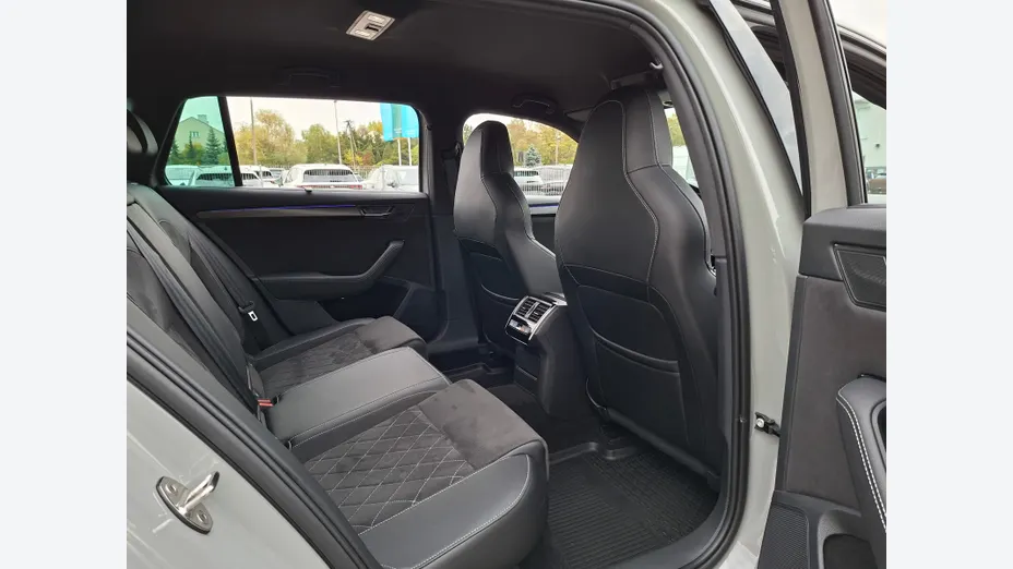 SKODA Superb Superb 2.0 TSI 4x4 Sportline DSG