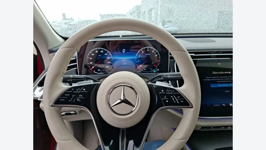 MERCEDES-BENZ E Klasa E 200 mHEV 4-Matic Avantgarde 9G-Tronic