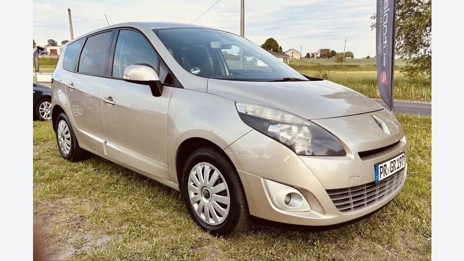 RENAULT Grand Scenic -