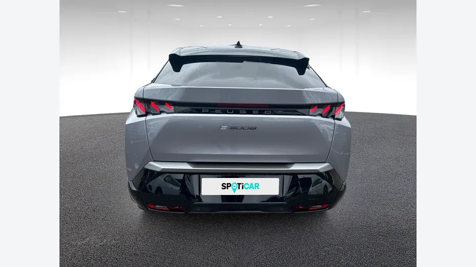 PEUGEOT 3008 -