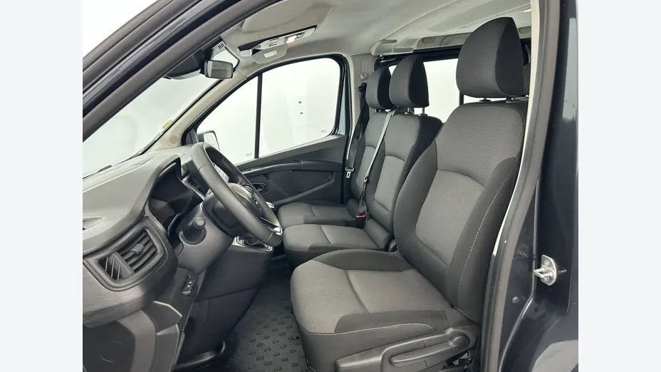 RENAULT Trafic -