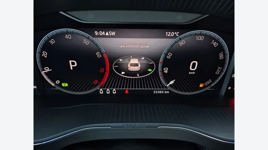 SKODA Superb -