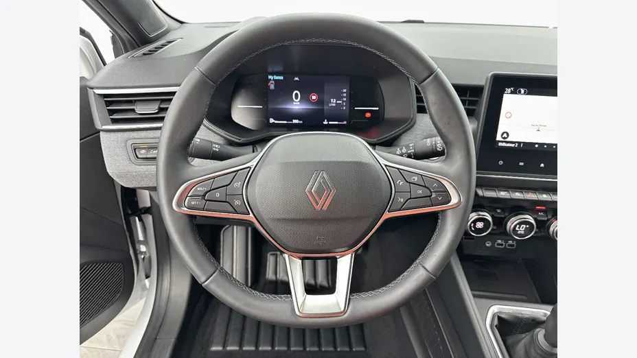 RENAULT Clio -