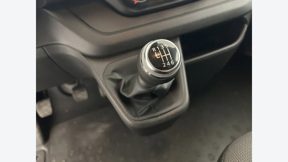 RENAULT Trafic -