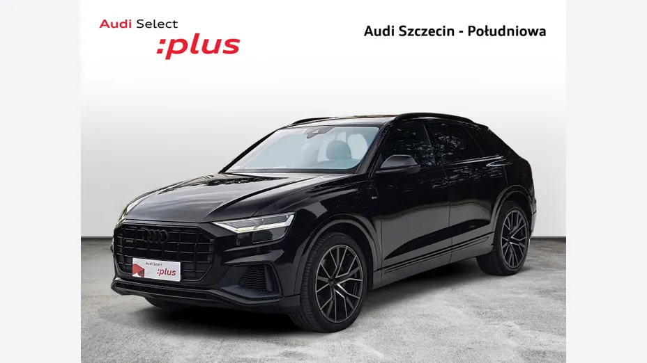 AUDI Q8 -