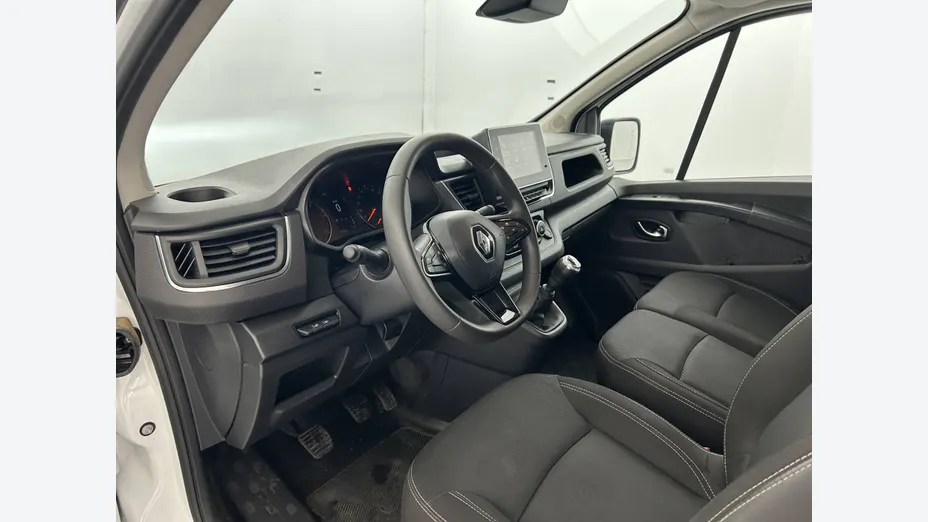 RENAULT Trafic -