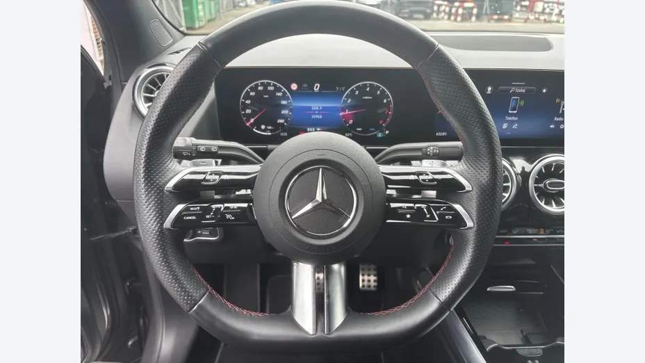 MERCEDES-BENZ GLA GLA 200 mHEV AMG Line 7G-DCT