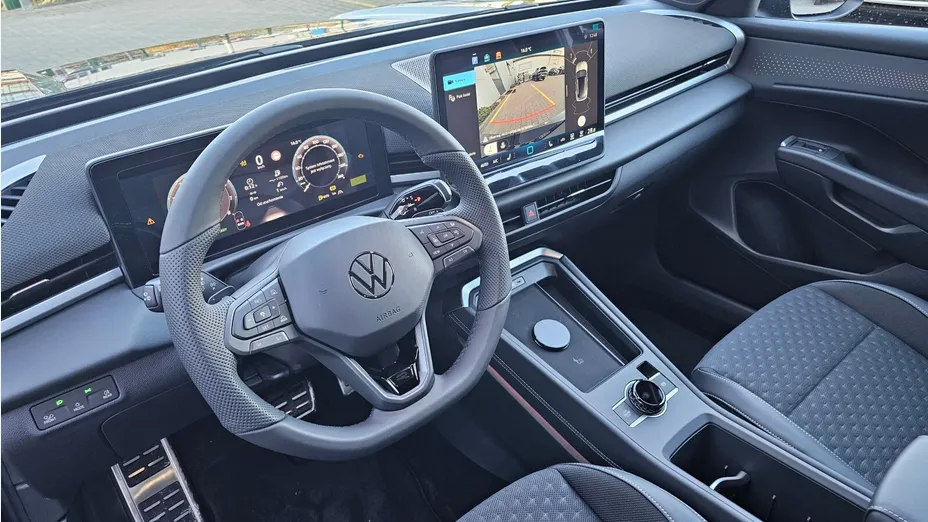 VOLKSWAGEN T-ROC T-ROC 1.5 eTSI R-Line DSG Nowy