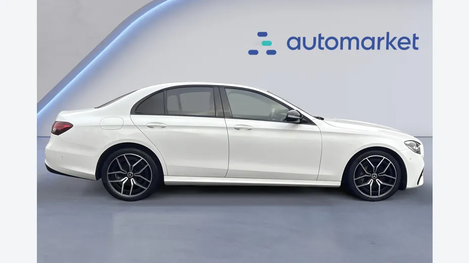 MERCEDES-BENZ E Klasa E 220 d 4-Matic AMG/Avantgarde