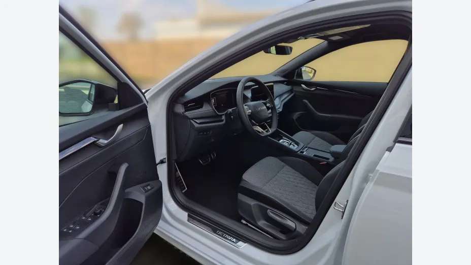 SKODA Octavia Octavia 1.5 TSI mHEV Sportline DSG Nowy
