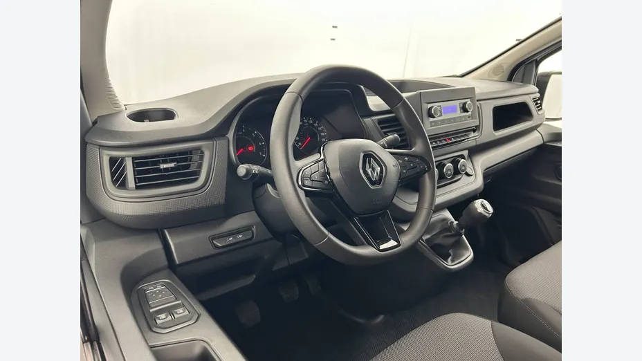 RENAULT Trafic -