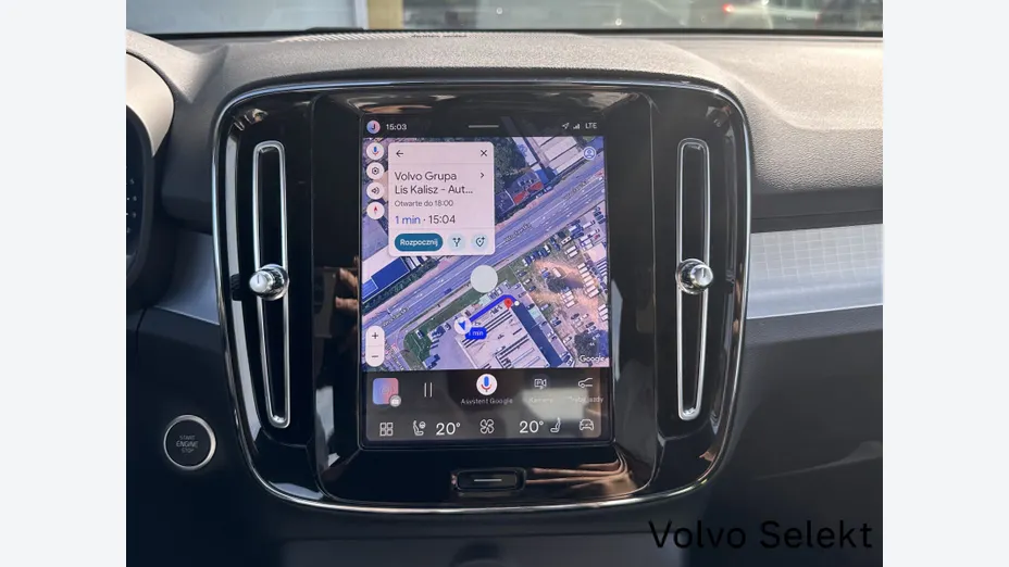 VOLVO XC40 XC40 B3 Plus Dark aut