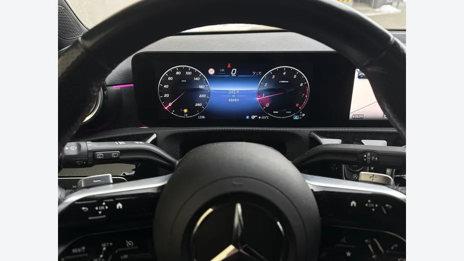 MERCEDES-BENZ A Klasa A 200 AMG Line 7G-DCT
