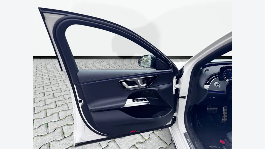 MERCEDES-BENZ E Klasa E 200 mHEV 4-Matic AMG 9G-Tronic