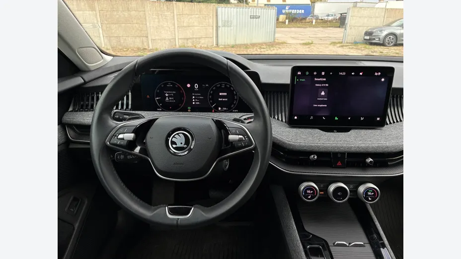 SKODA Superb Superb 2.0 TDI SCR Selection DSG
