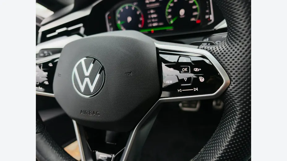 VOLKSWAGEN Arteon Arteon 2.0 TSI R-Line DSG