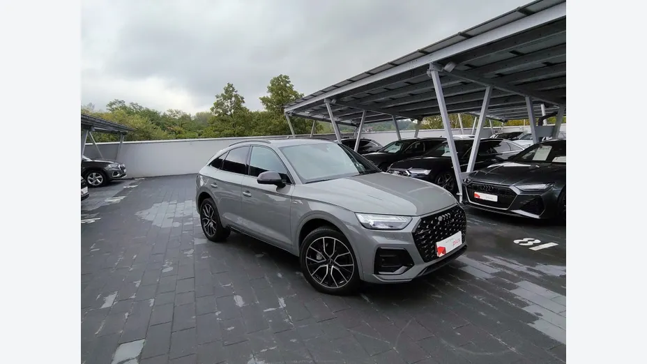 AUDI Q5 Sportback -