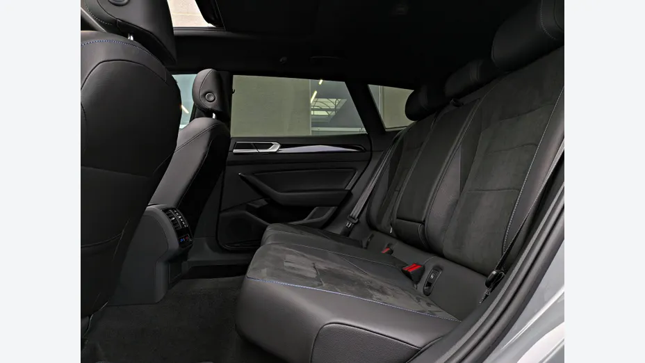 VOLKSWAGEN Arteon Arteon 2.0 TSI 4Motion R DSG