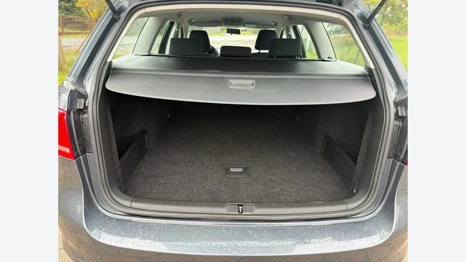 VOLKSWAGEN Passat -