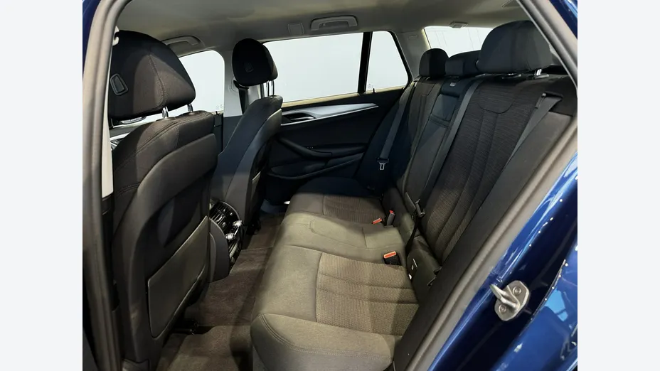 BMW Seria 5 520d aut