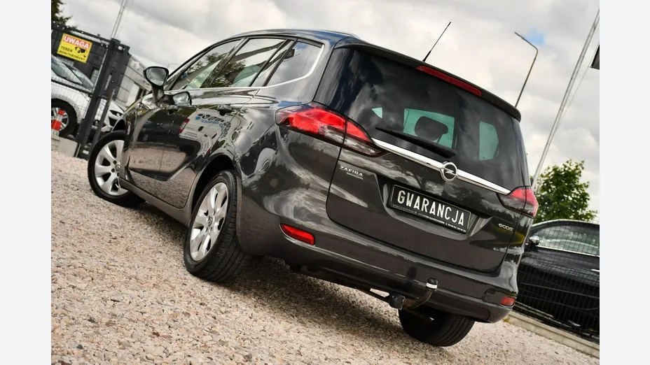 OPEL Zafira -